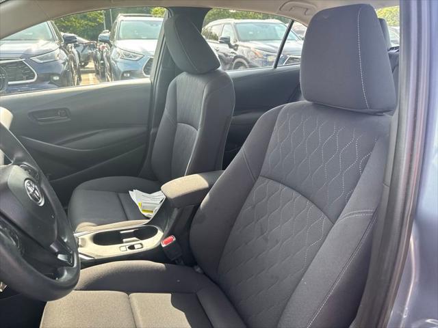 2024 Toyota Corolla LE photo 3