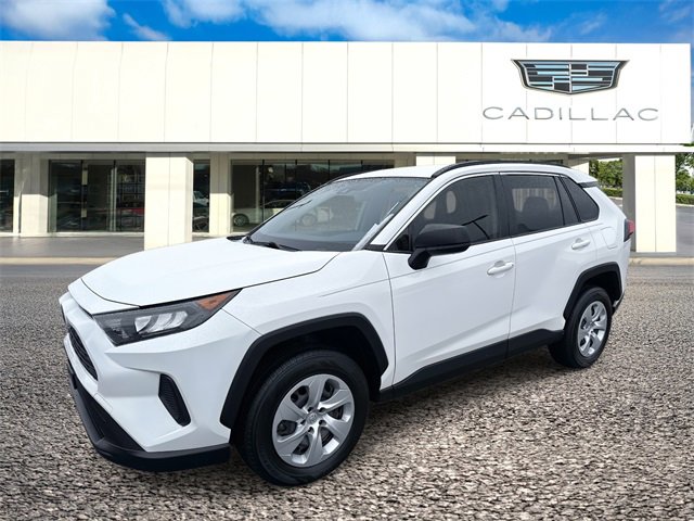2019 Toyota RAV4 LE's photo