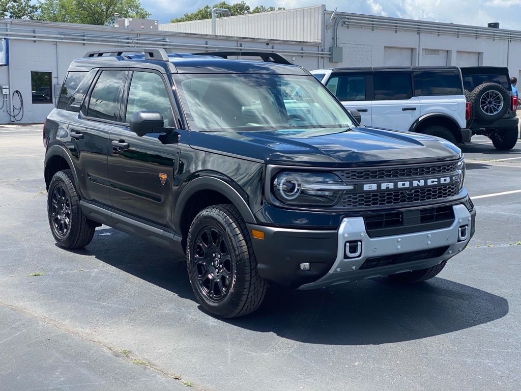 2025 Ford Bronco Sport Badlands photo 2