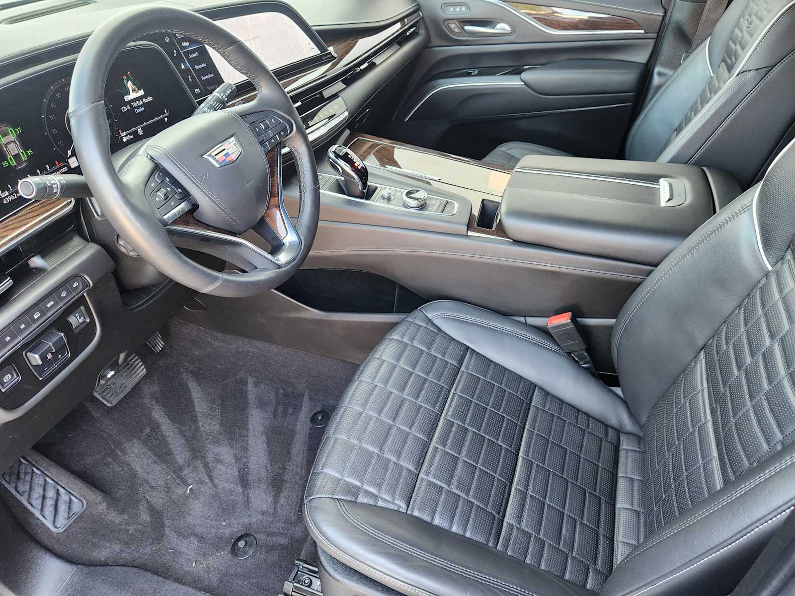 2023 Cadillac Escalade ESV Sport Platinum photo 10