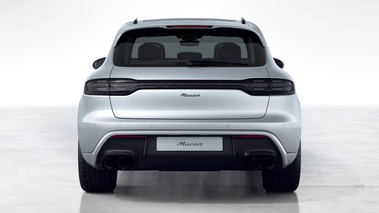 2026 Porsche Macan T photo 8
