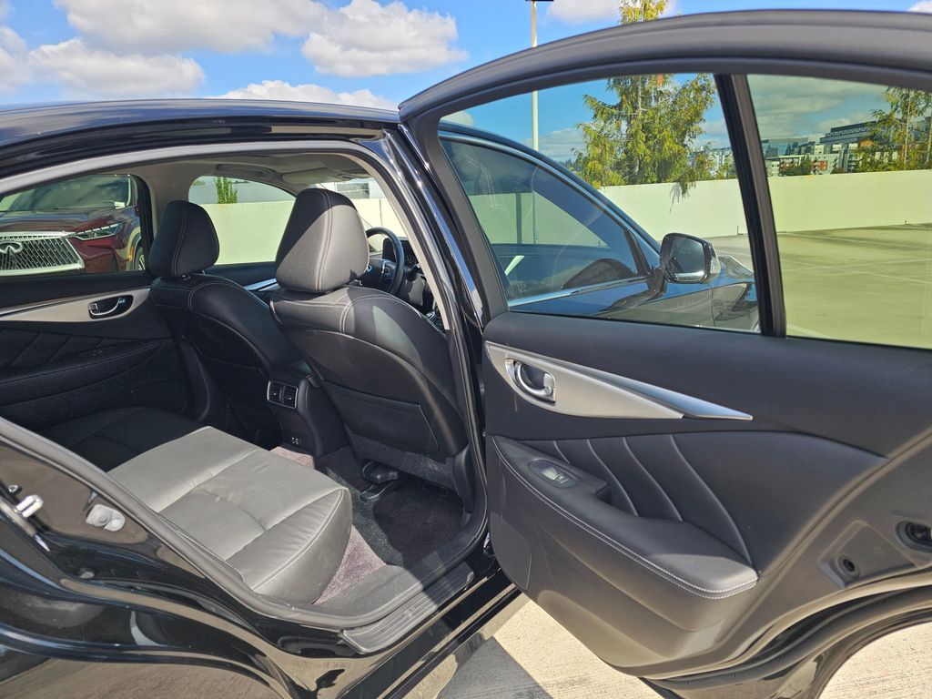 2023 Infiniti Q50 LUXE photo 14