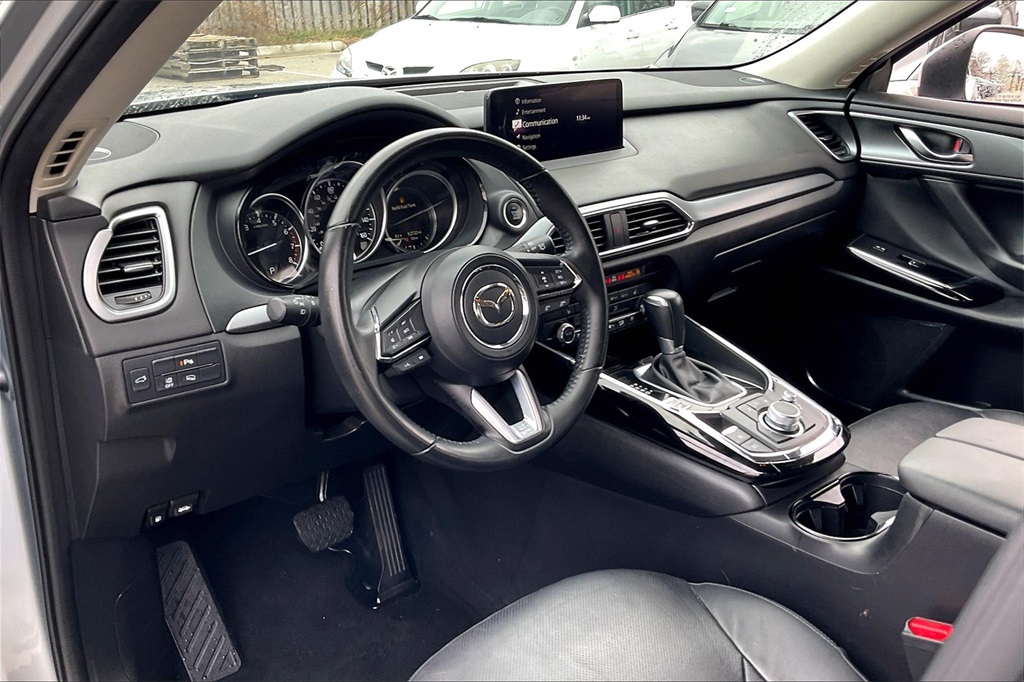 2022 Mazda CX-9 Touring photo 14
