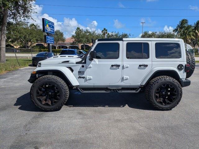 2020 Jeep Wrangler Unlimited Sport Altitude photo 2