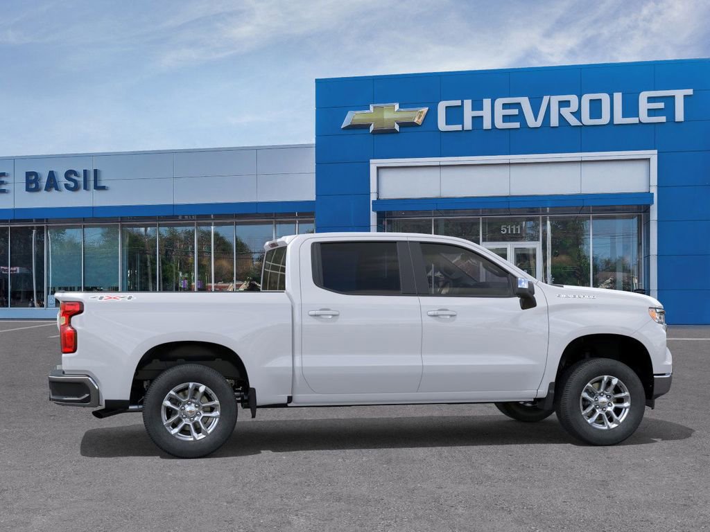 2025 Chevrolet Silverado 1500 LT photo 3