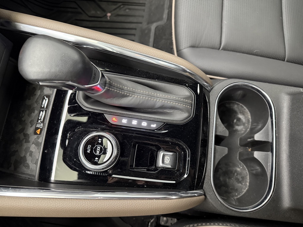 2024 Gmc Canyon Denali photo 45