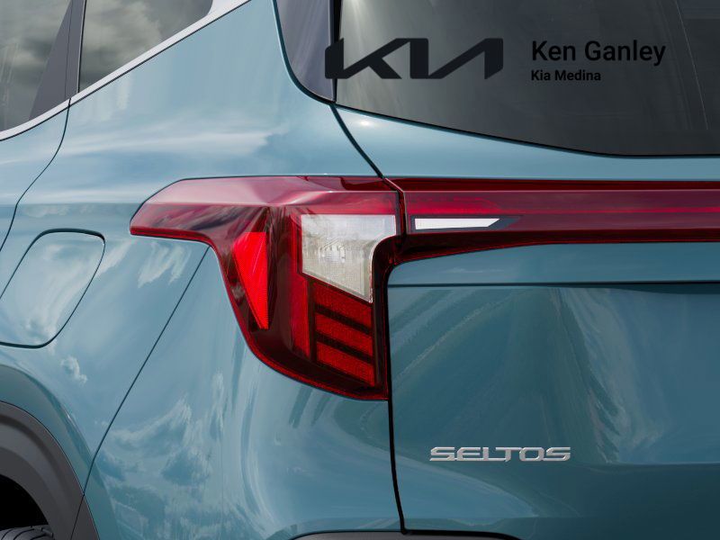 2026 Kia Seltos EX photo 11