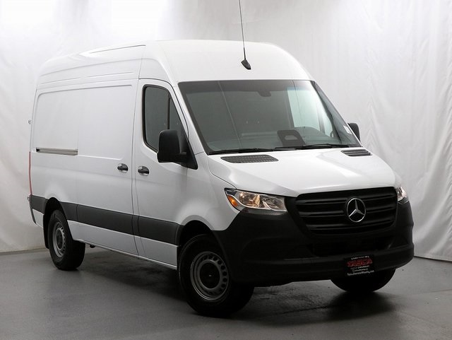 Used 2025 White Mercedes-Benz Cargo 144 WB image 1