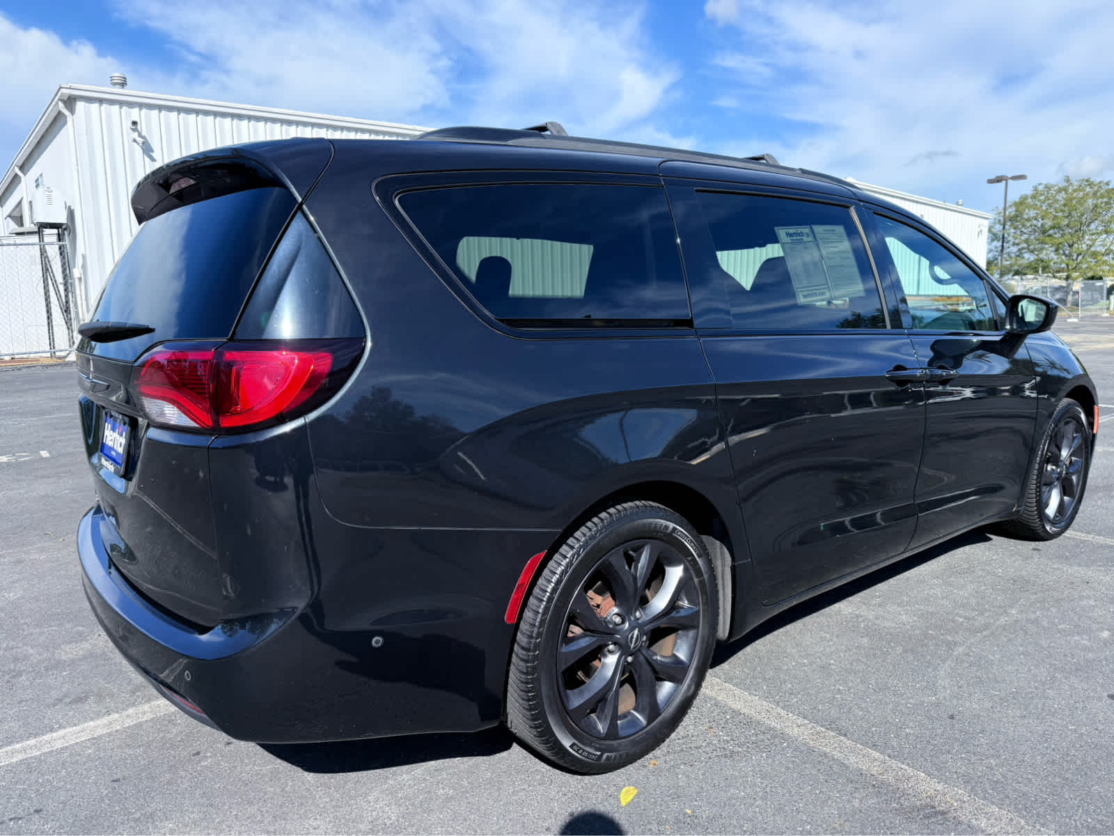 2018 Chrysler Pacifica Touring Plus photo 4