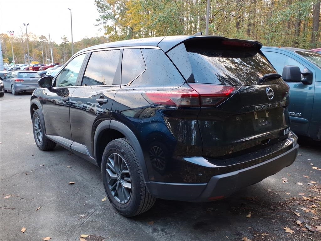 2024 Nissan Rogue S photo 2