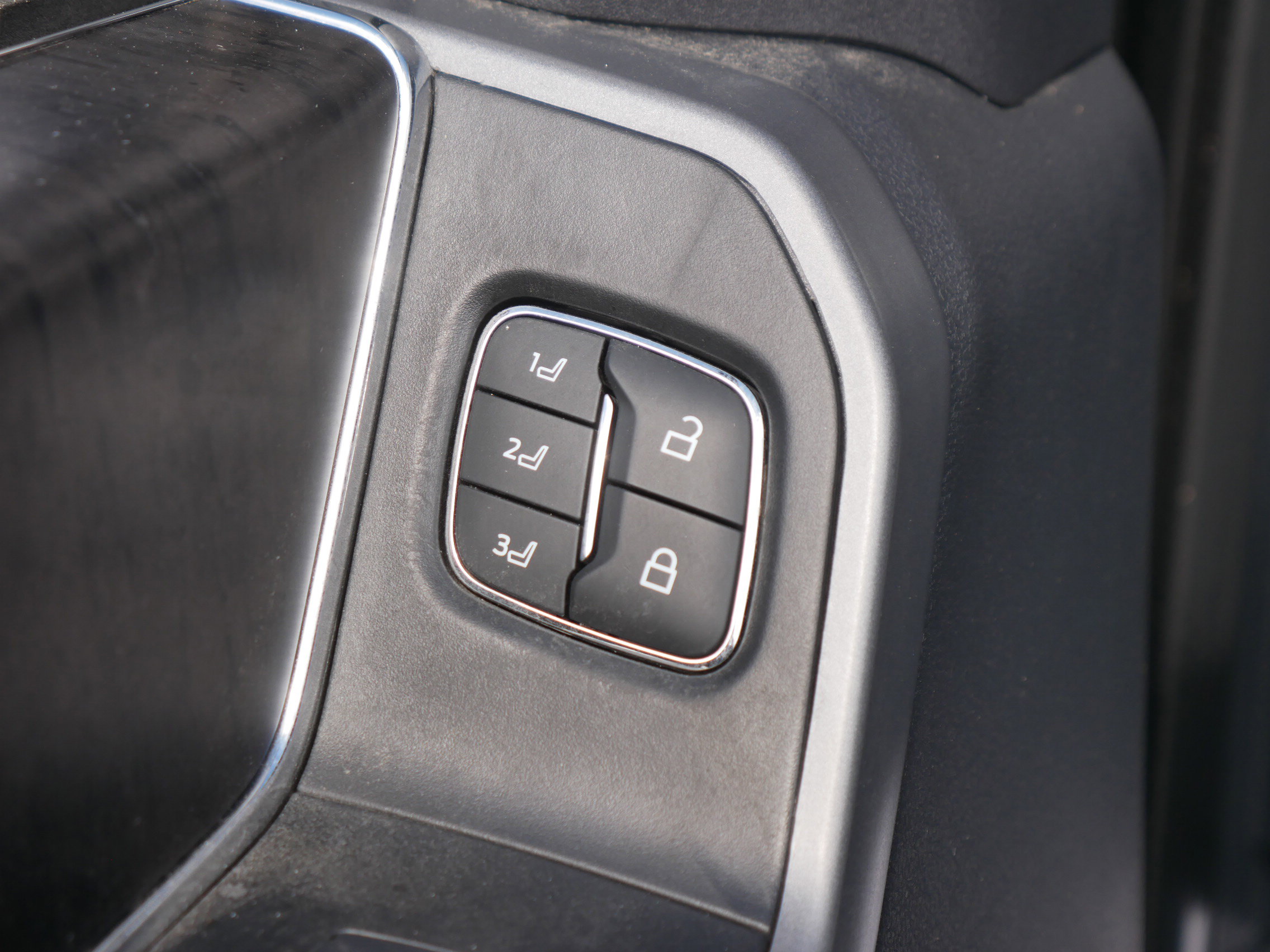 2024 Ford F-250 Lariat photo 33