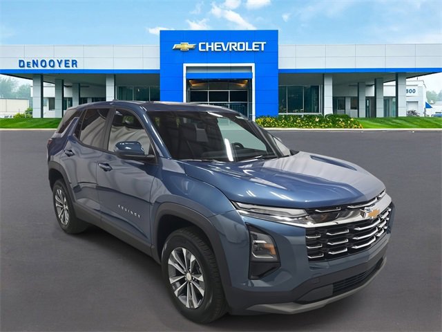 2026 Chevrolet Equinox LT photo 2