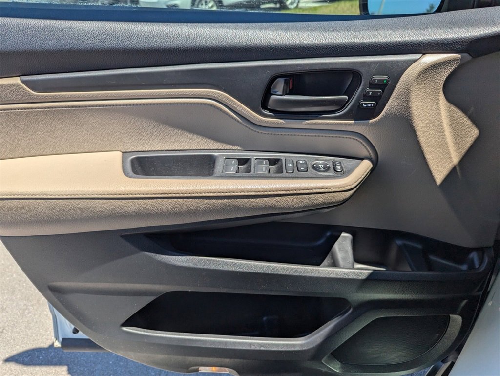 2020 Honda Odyssey EX-L photo 25