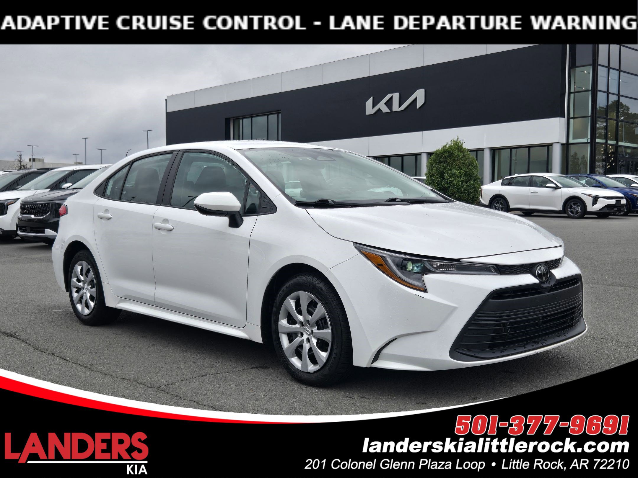 2023 Toyota Corolla LE's photo