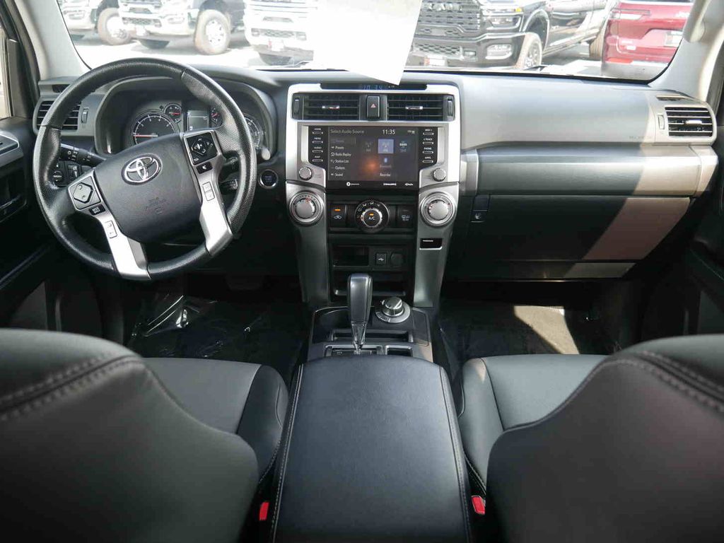2024 Toyota 4Runner SR5 Premium photo 2