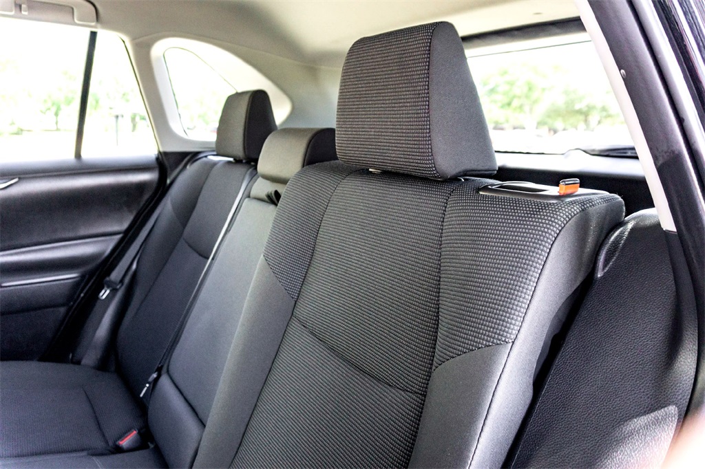2024 Toyota RAV4 LE photo 25