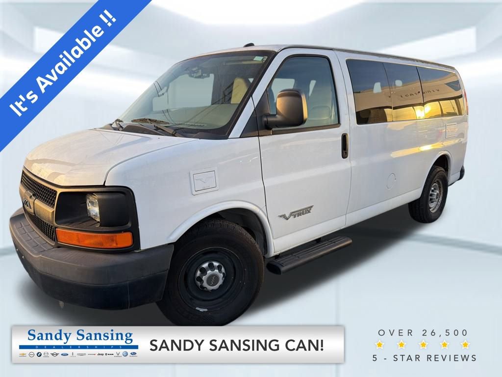 2014 Chevrolet Express Passenger LS's photo