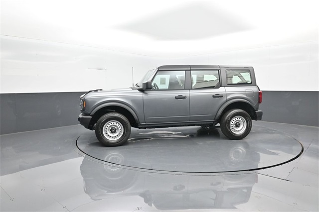 2025 Ford Bronco Base photo 2