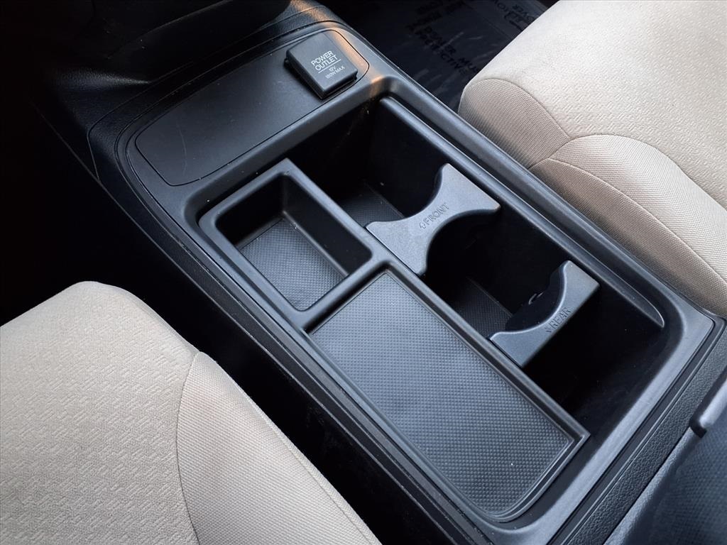 2015 Honda CR-V LX photo 21