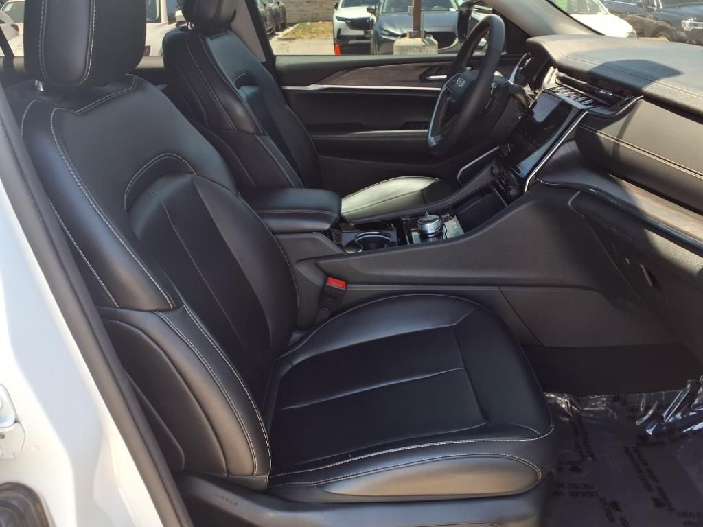 2023 Jeep Grand Cherokee Limited photo 22