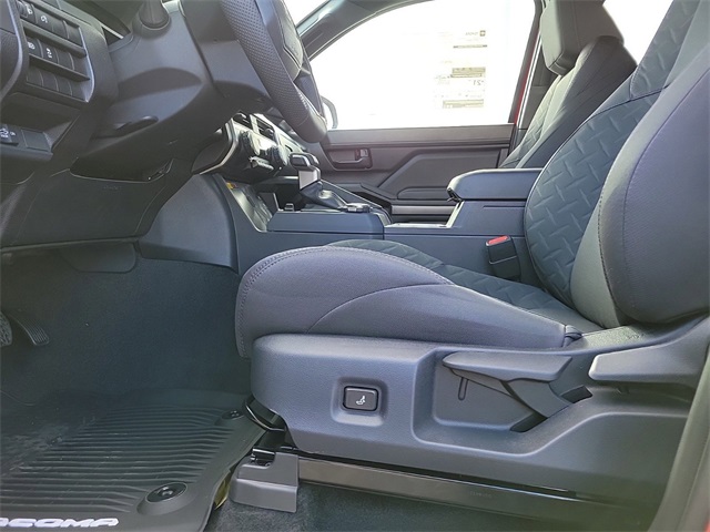 2025 Toyota Tacoma SR5 Double Cab photo 16