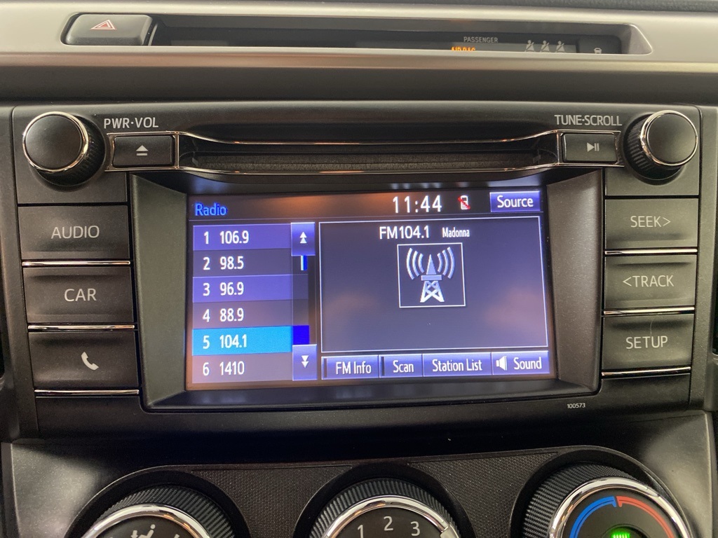 2018 Toyota RAV4 LE photo 19
