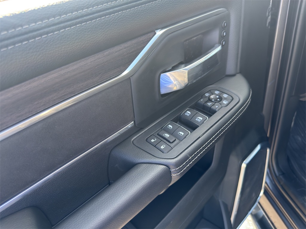 2025 Ram 2500 Laramie photo 12
