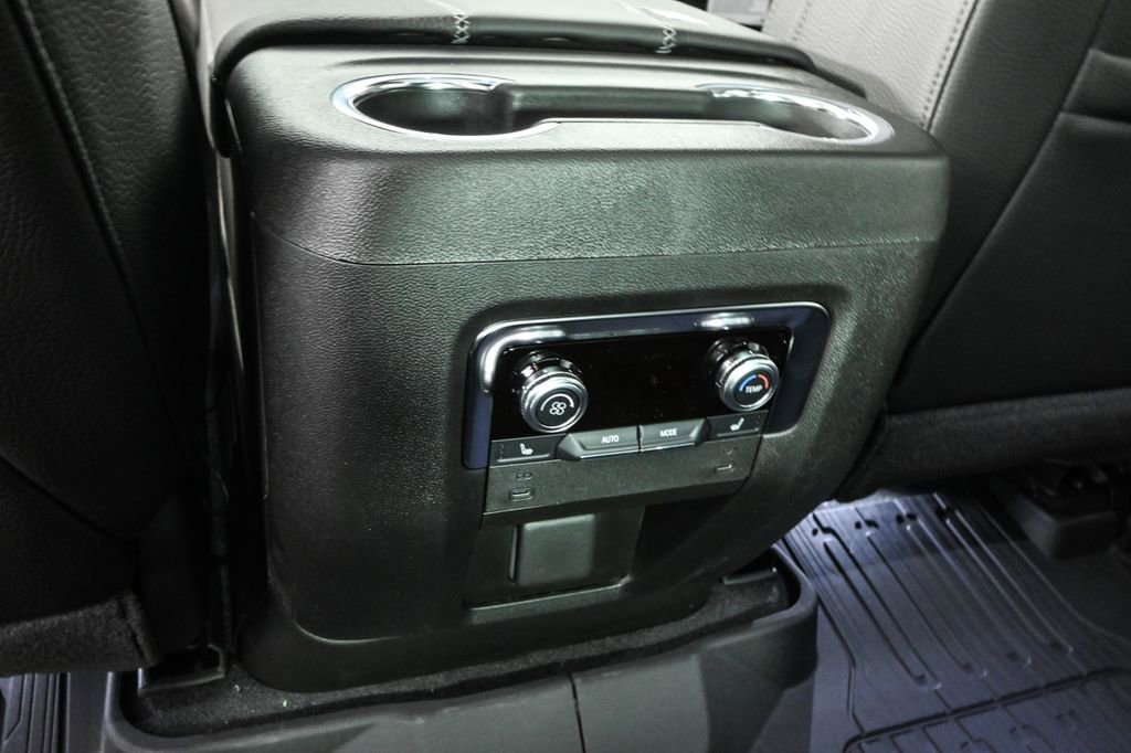 2026 Gmc Yukon XL Denali photo 17