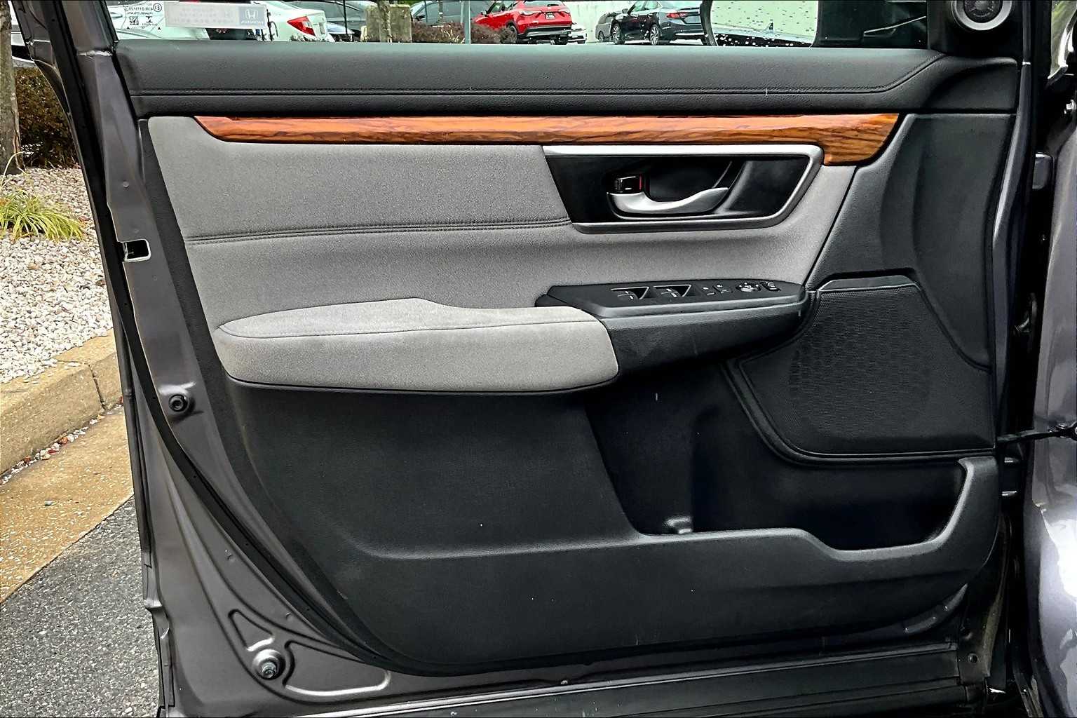 2019 Honda CR-V EX photo 19