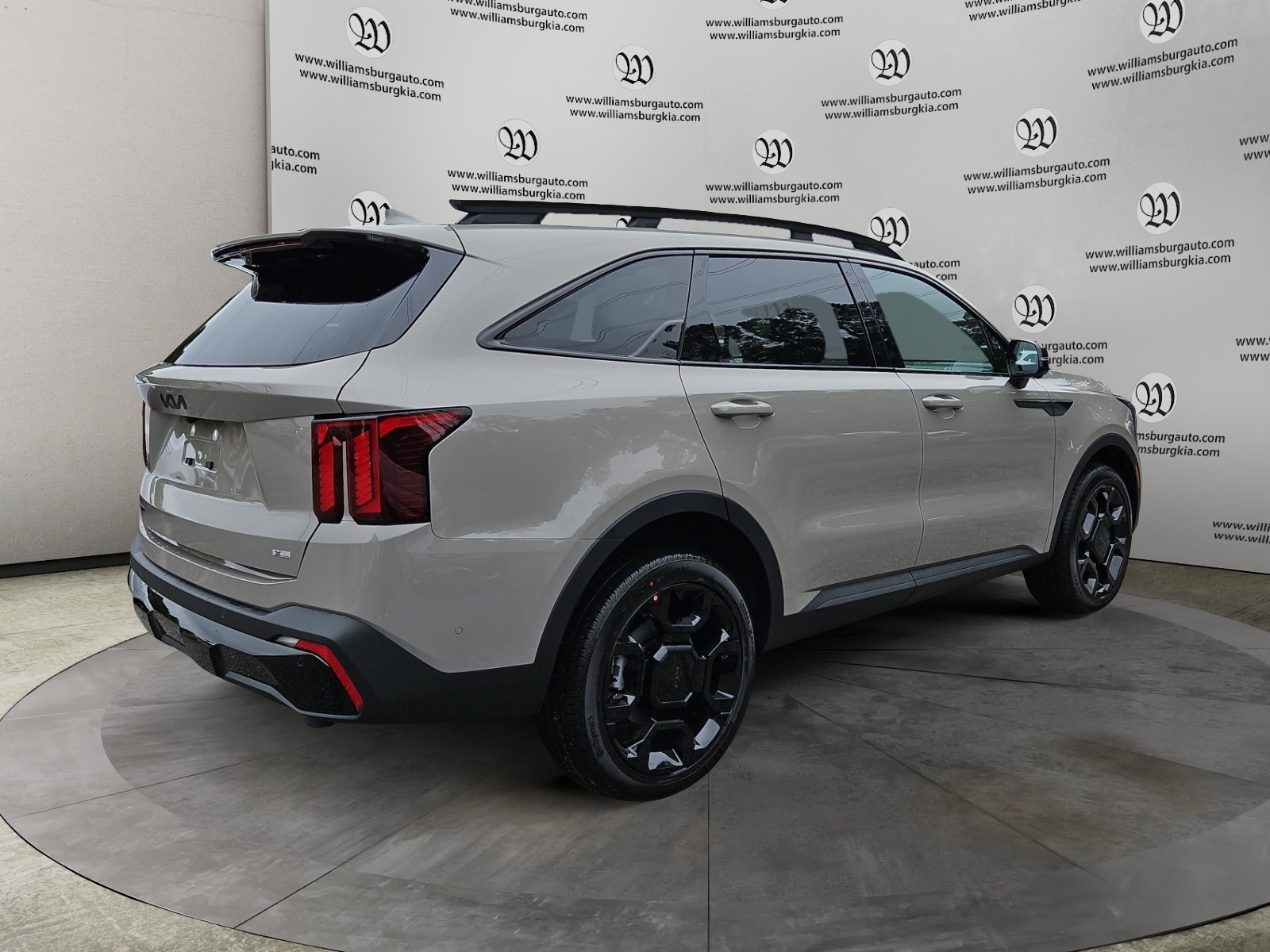 2026 Kia Sorento X-Line SX Prestige photo 4