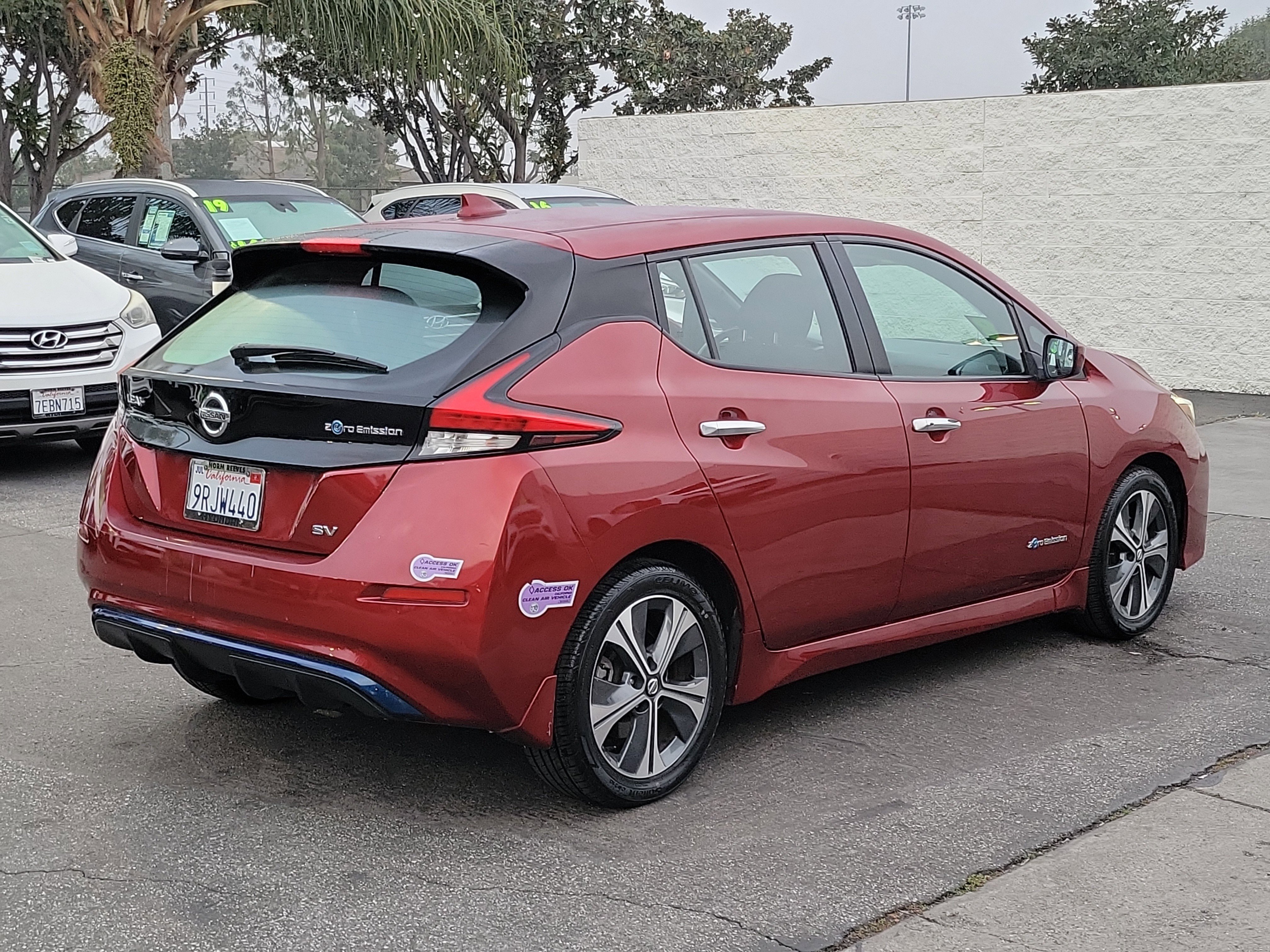 Used 2018 Nissan LEAF SV with VIN 1N4AZ1CP6JC314279 for sale in Cerritos, CA