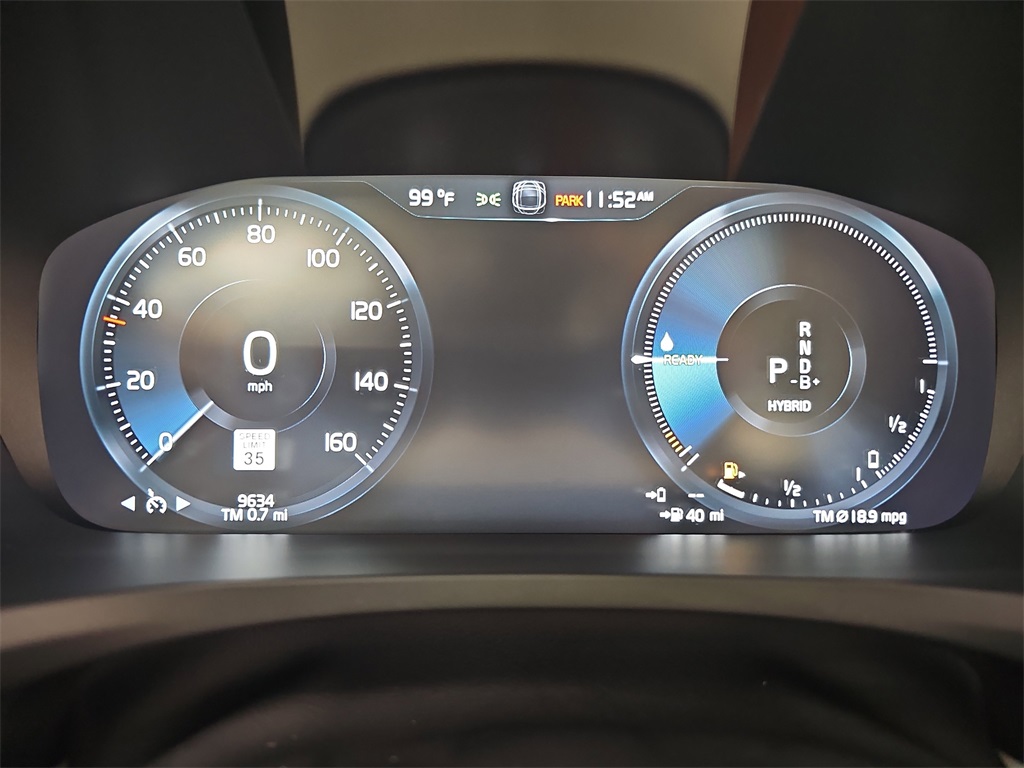 2022 Volvo S60 Recharge T8 R-Design Expression photo 22