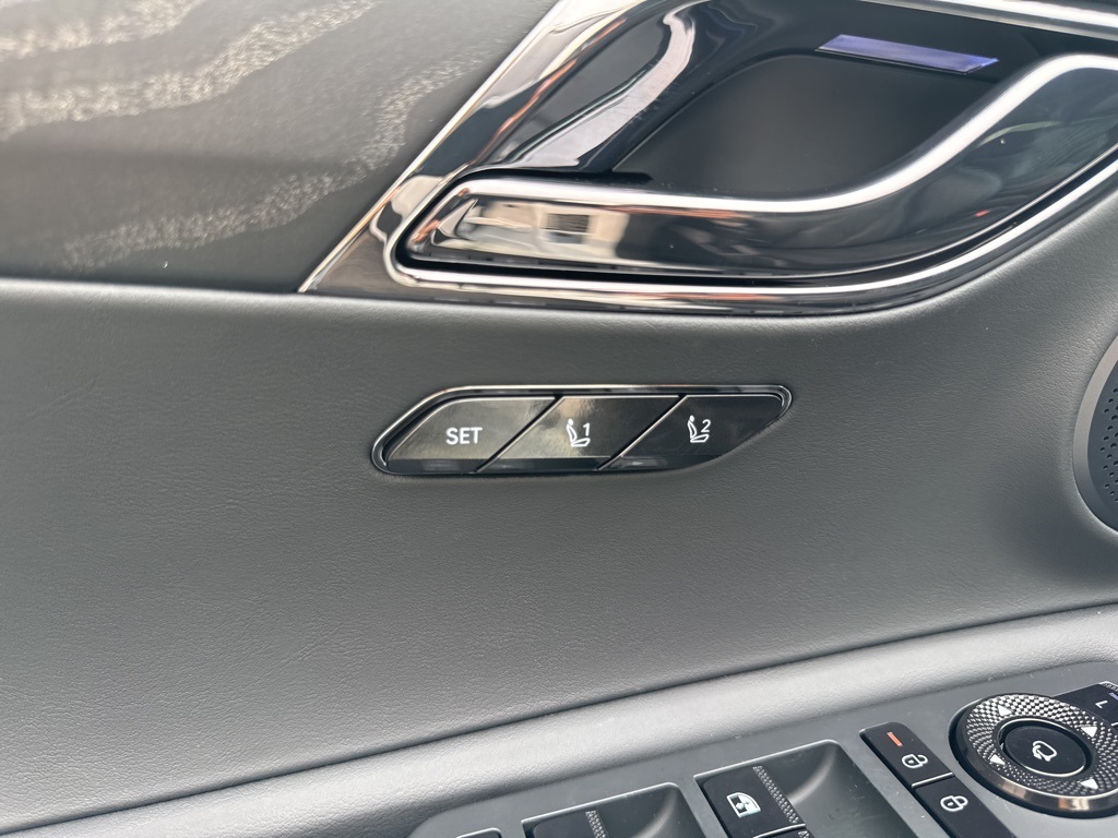2026 Genesis GV80 3.5T Prestige photo 15