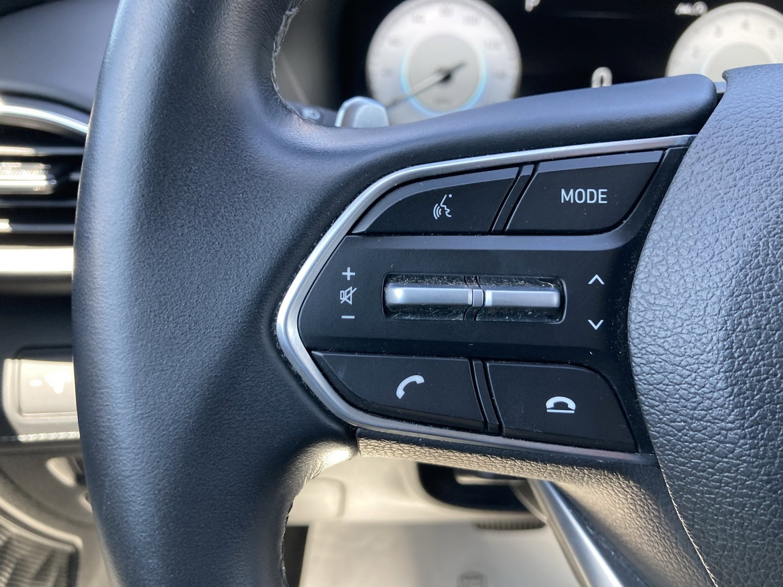 2022 Hyundai Santa Fe SEL Premium photo 17
