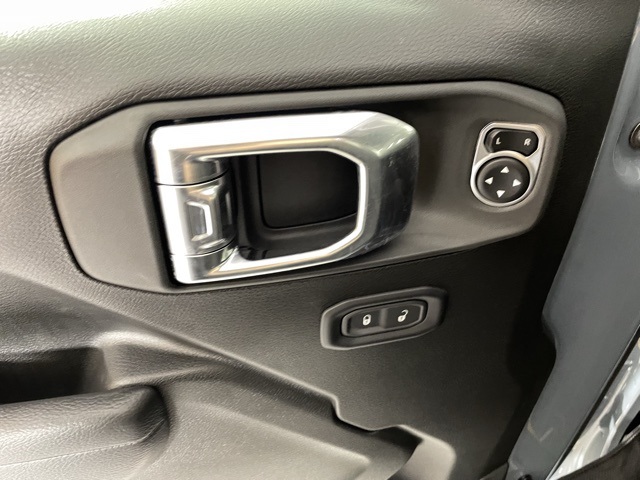 2025 Jeep Gladiator Mojave photo 15