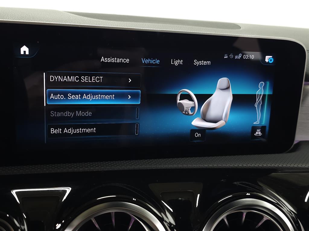 2019 Mercedes Benz A 4MATIC photo 24