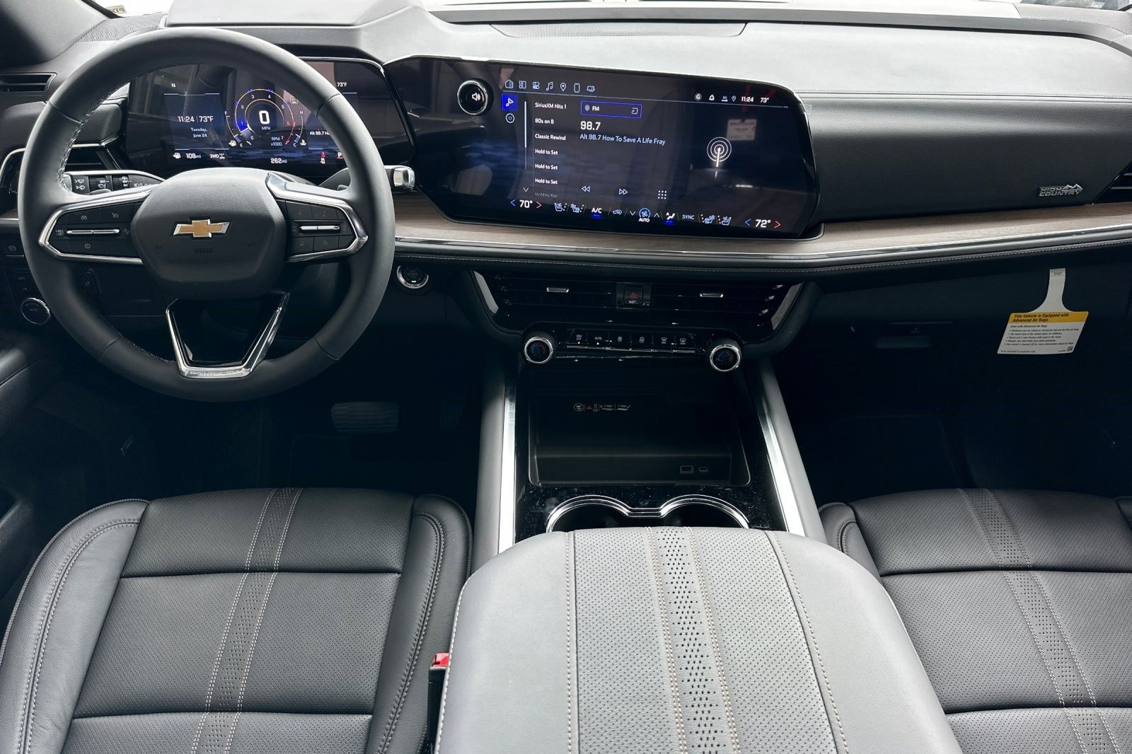 2025 Chevrolet Suburban High Country photo 14