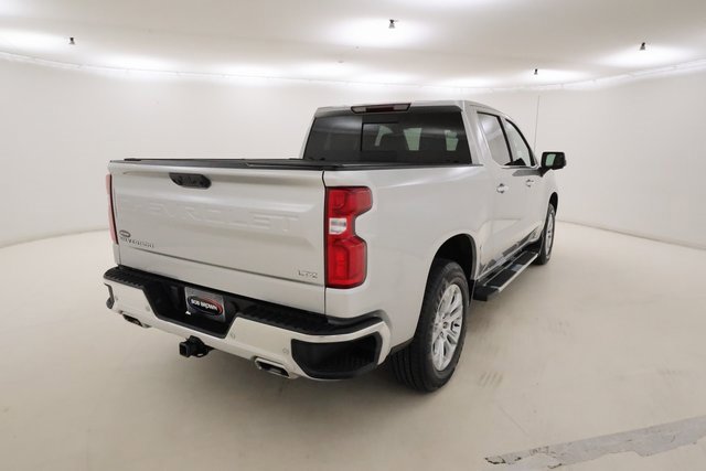 2022 Chevrolet Silverado 1500 photo 3
