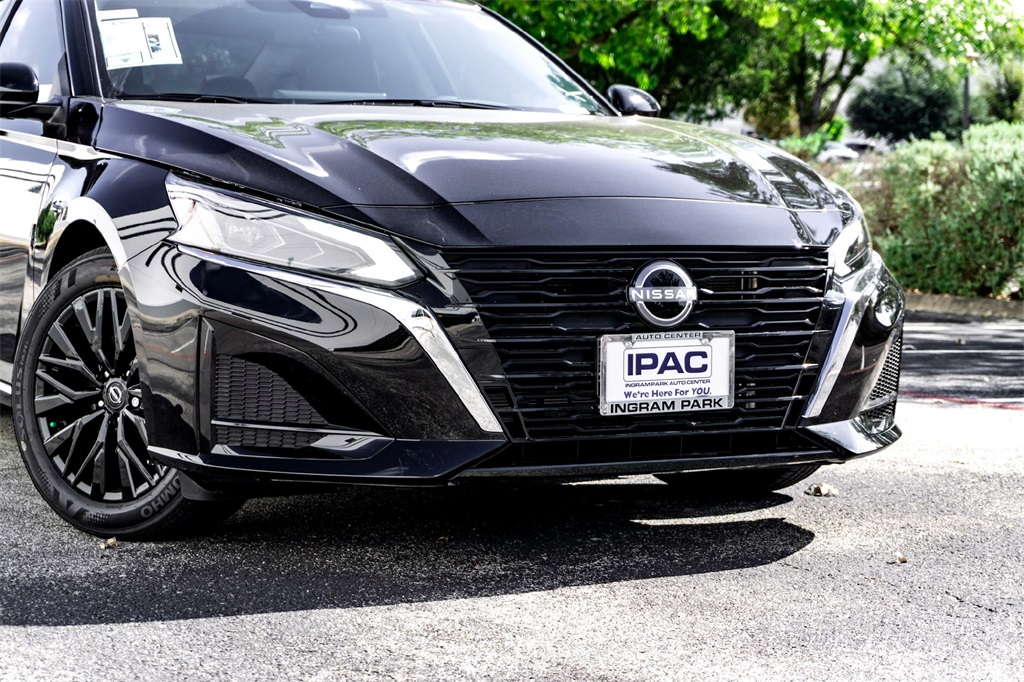 2025 Nissan Altima SV Special Edition photo 3