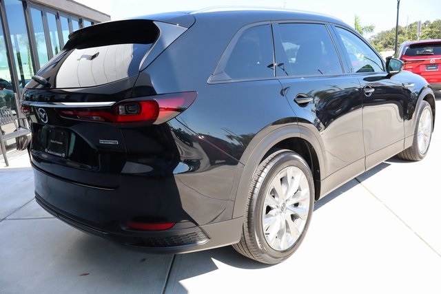 2026 Mazda CX-90 Preferred photo 2