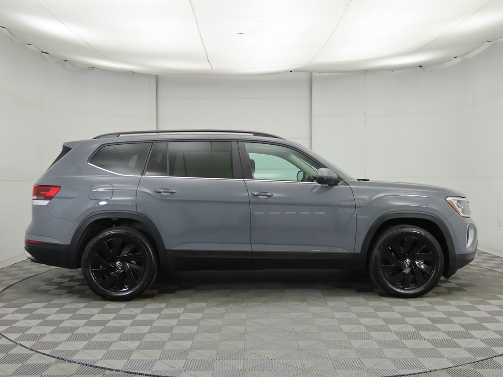2026 Volkswagen Atlas SE Technology photo 4