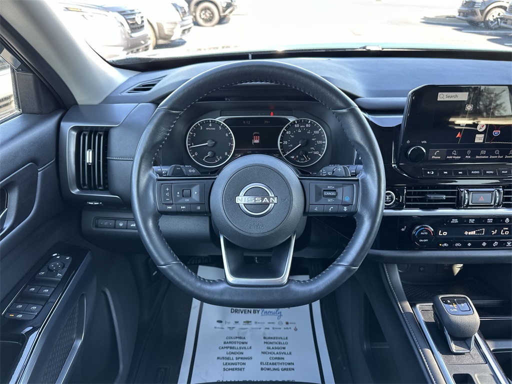 2023 Nissan Pathfinder SL photo 14