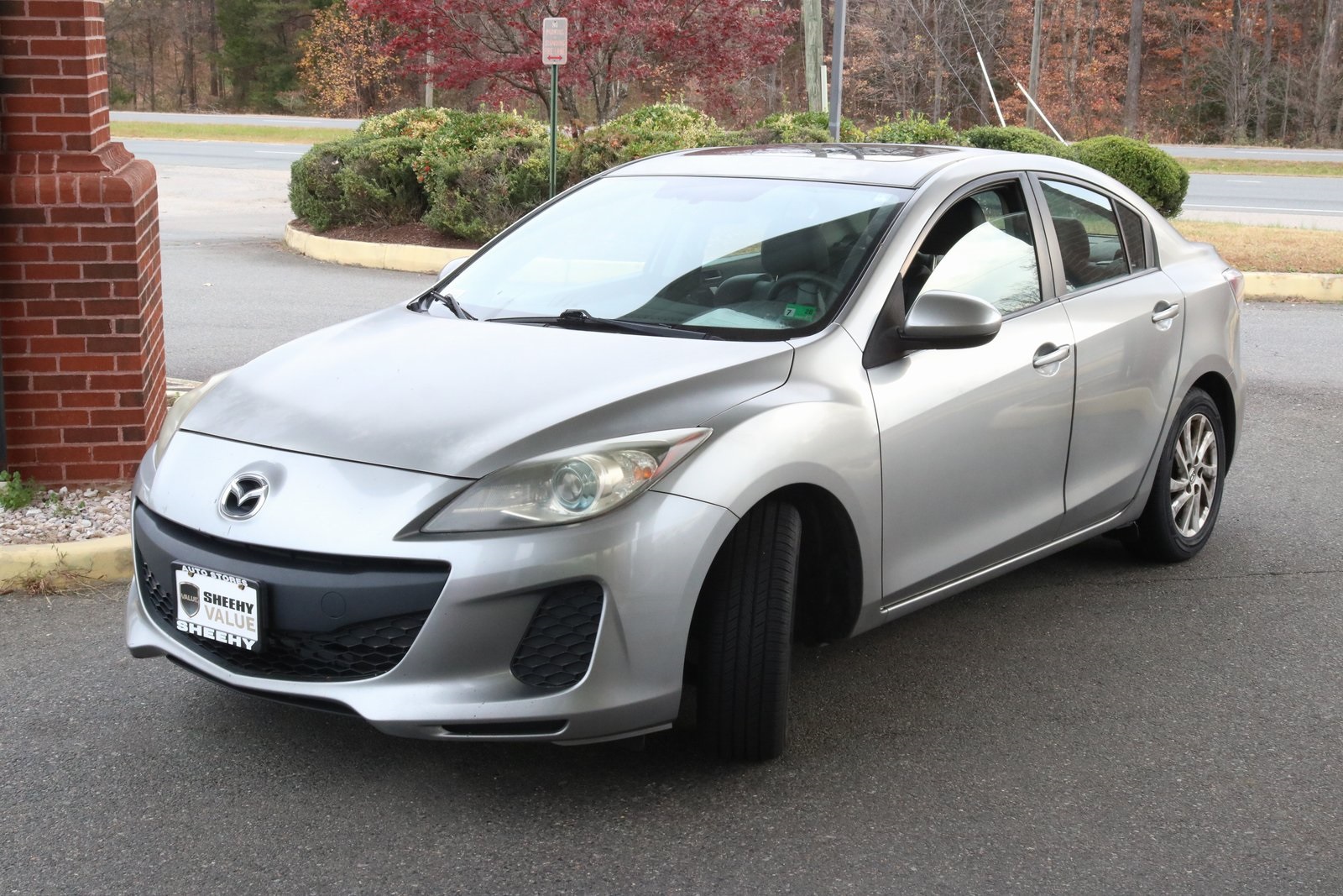 2012 Mazda Mazda3 Grand Touring photo 3