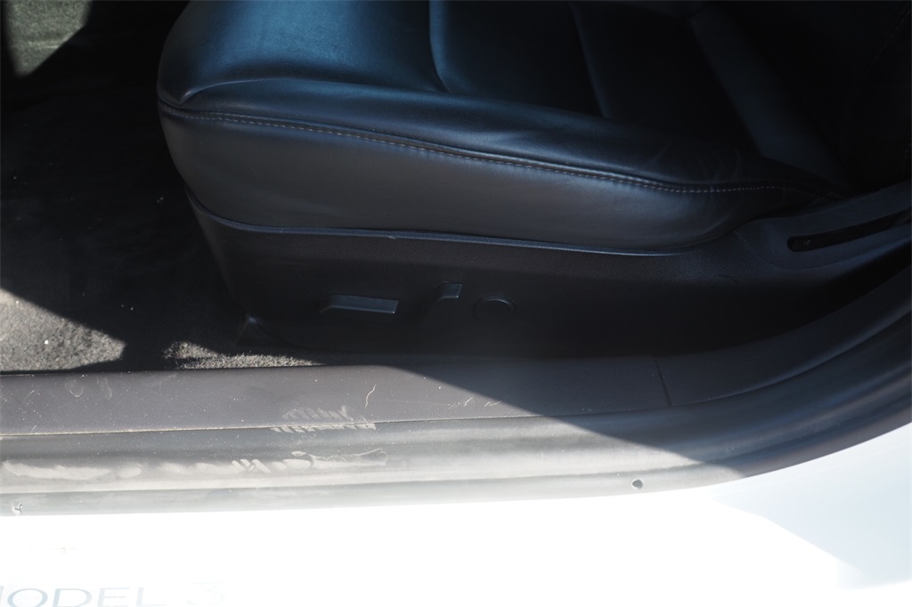 2018 Tesla Model 3 Long Range photo 14