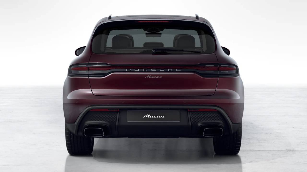 2026 Porsche Macan T photo 8