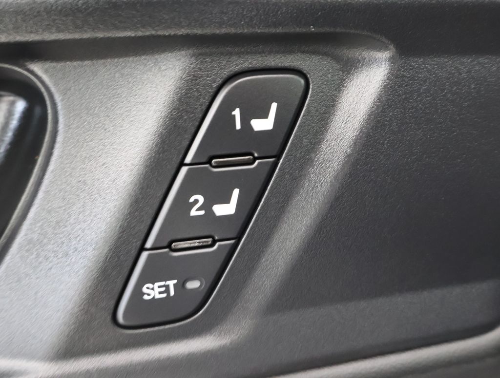 2024 Honda Accord Hybrid Touring photo 6
