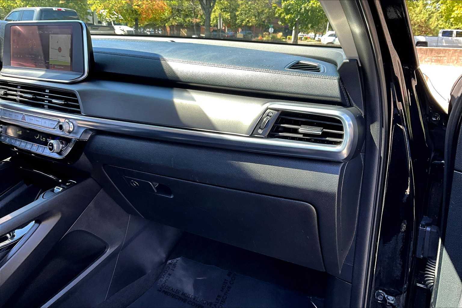 2022 Kia Telluride S photo 16