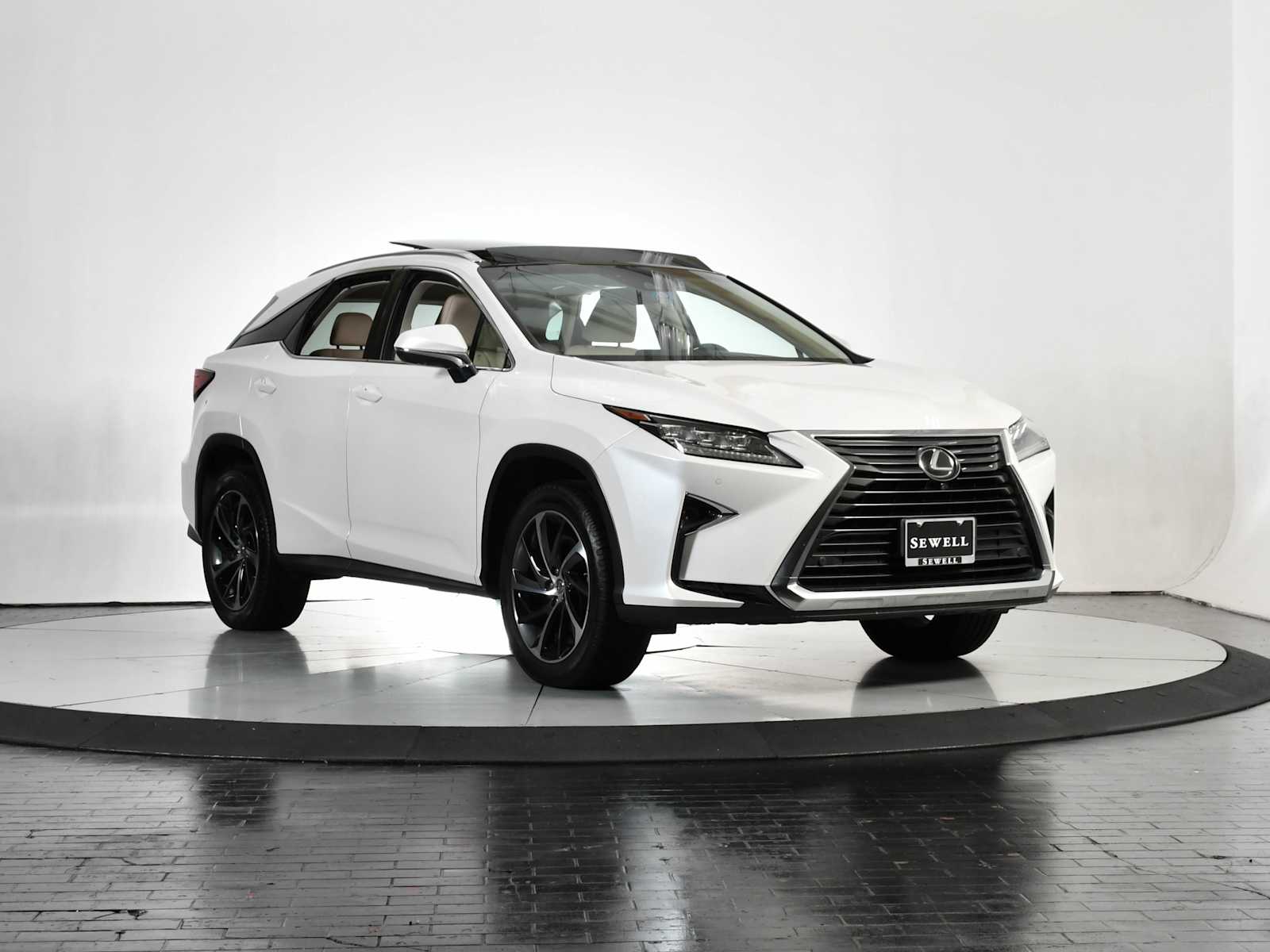 2017 Lexus RX photo 7