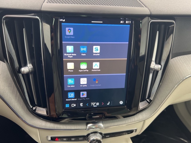 2024 Volvo XC60 B5 Plus photo 18