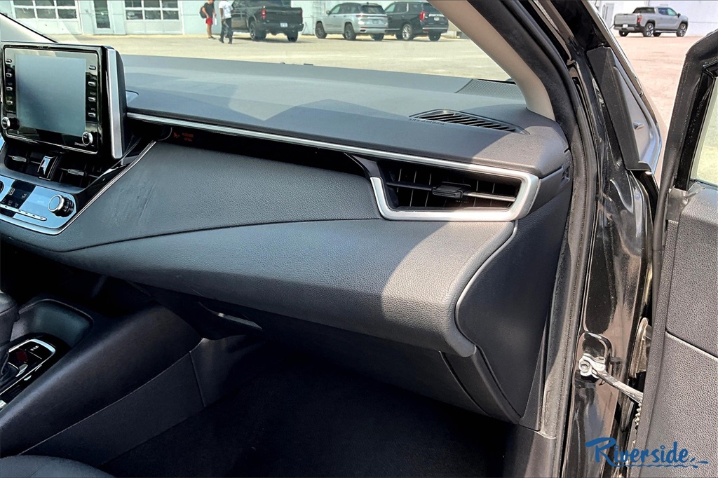 2021 Toyota Corolla LE photo 21